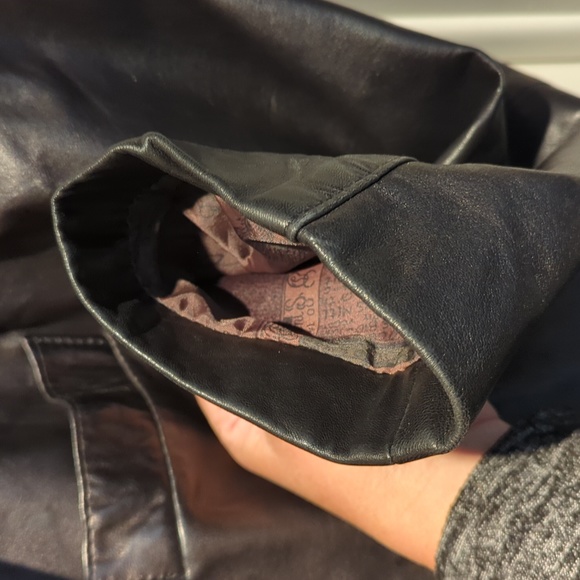 Vintage soft leather vest - Picture 7 of 13